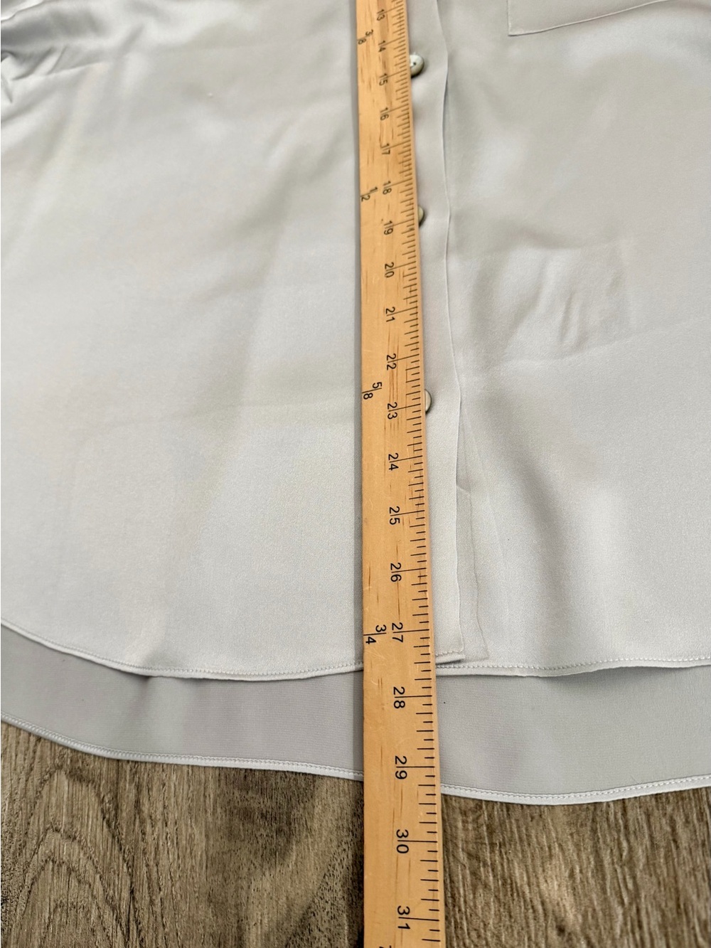 Vince 100% Silk Button-Down Shirt Silver New long sleeve Elegant Luxe Sz XL - Picture 10 of 14
